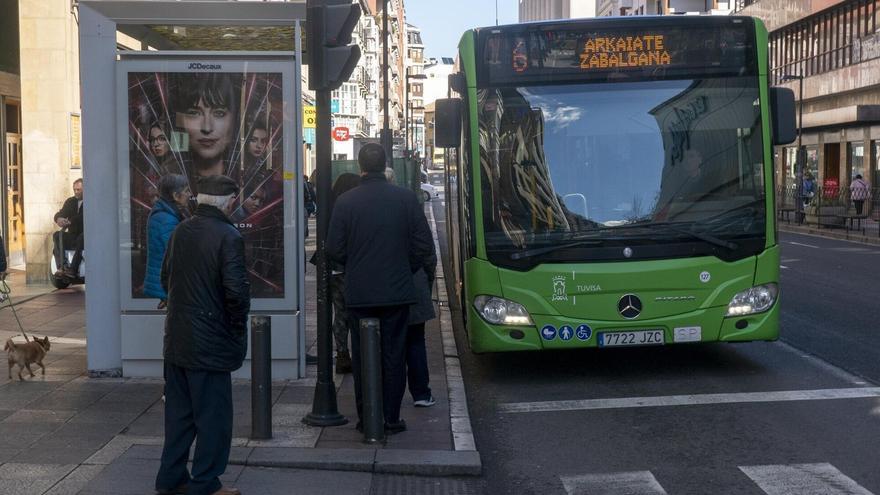 Facua denuncia graves problemas en autobuses urbanos de Vitoria