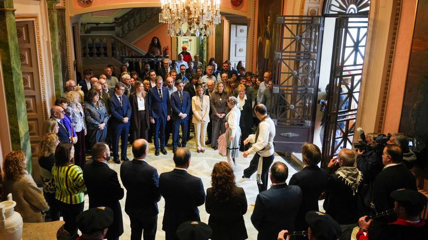 Las Juntas Generales de Álava honran a la tradición