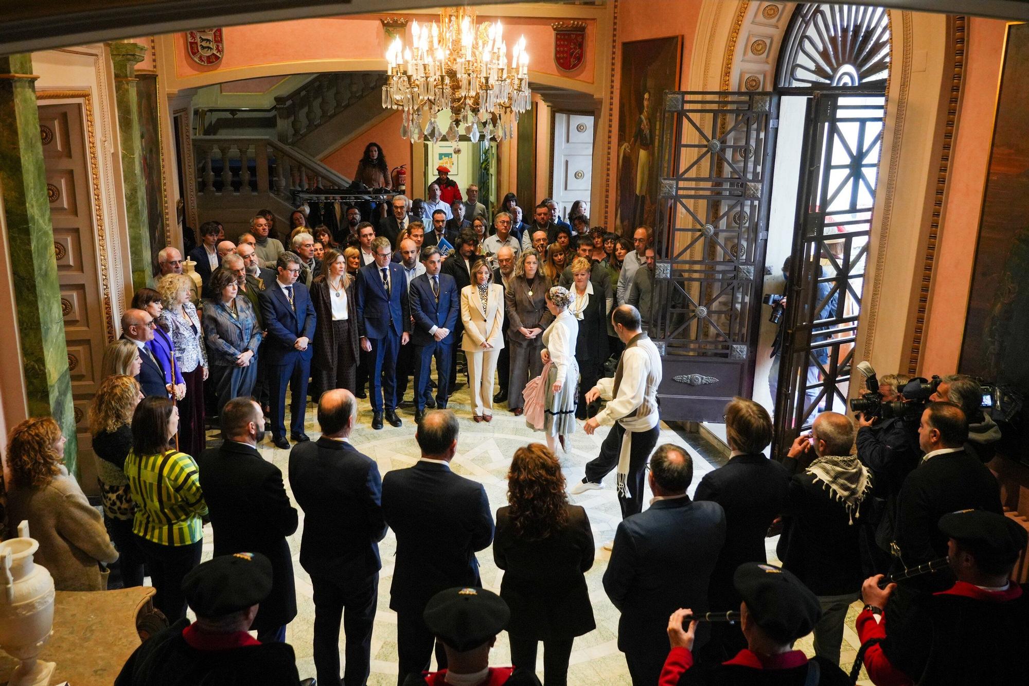 En imágenes: Pleno Tradicional de noviembre de Juntas Generales