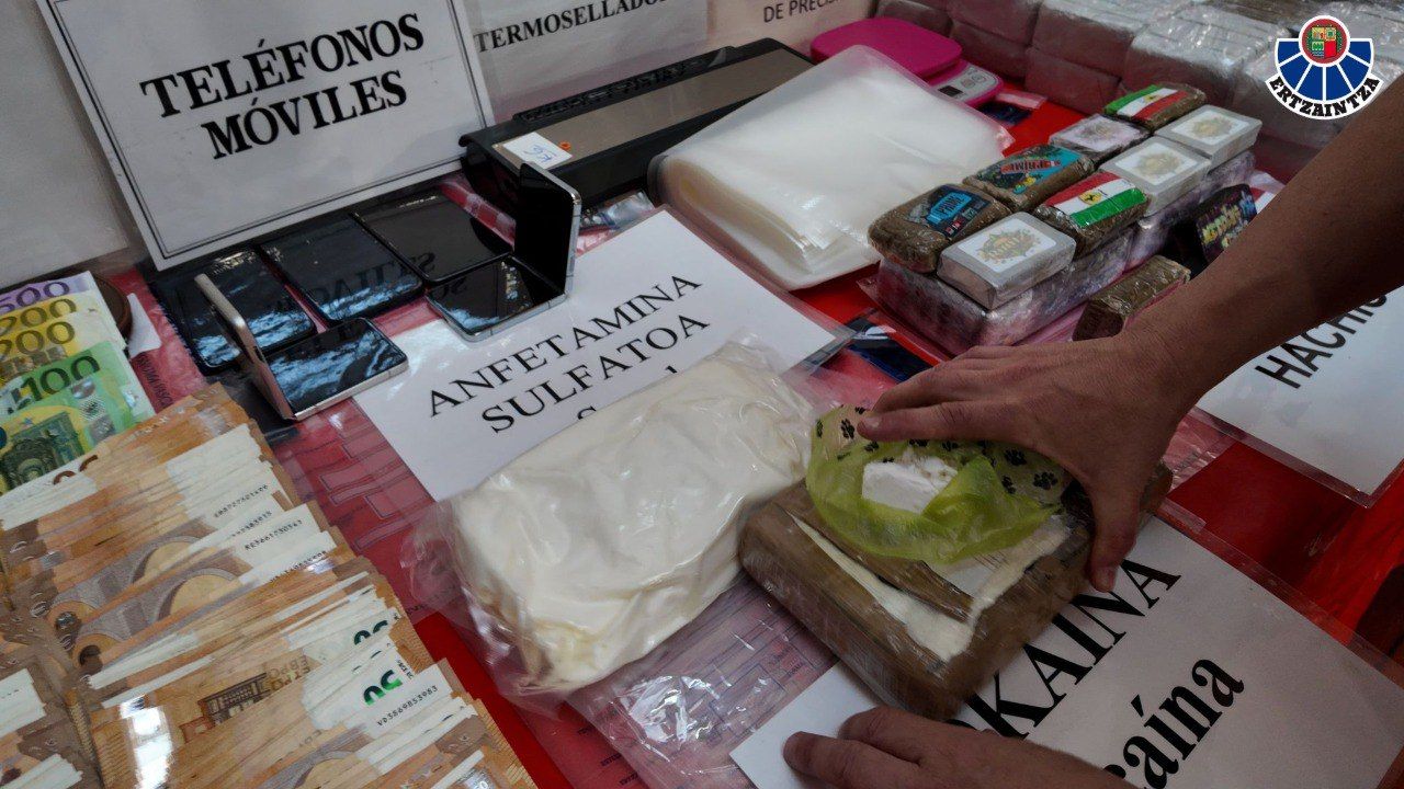 En imágenes: operación contra el tráfico de drogas en Bizkaia