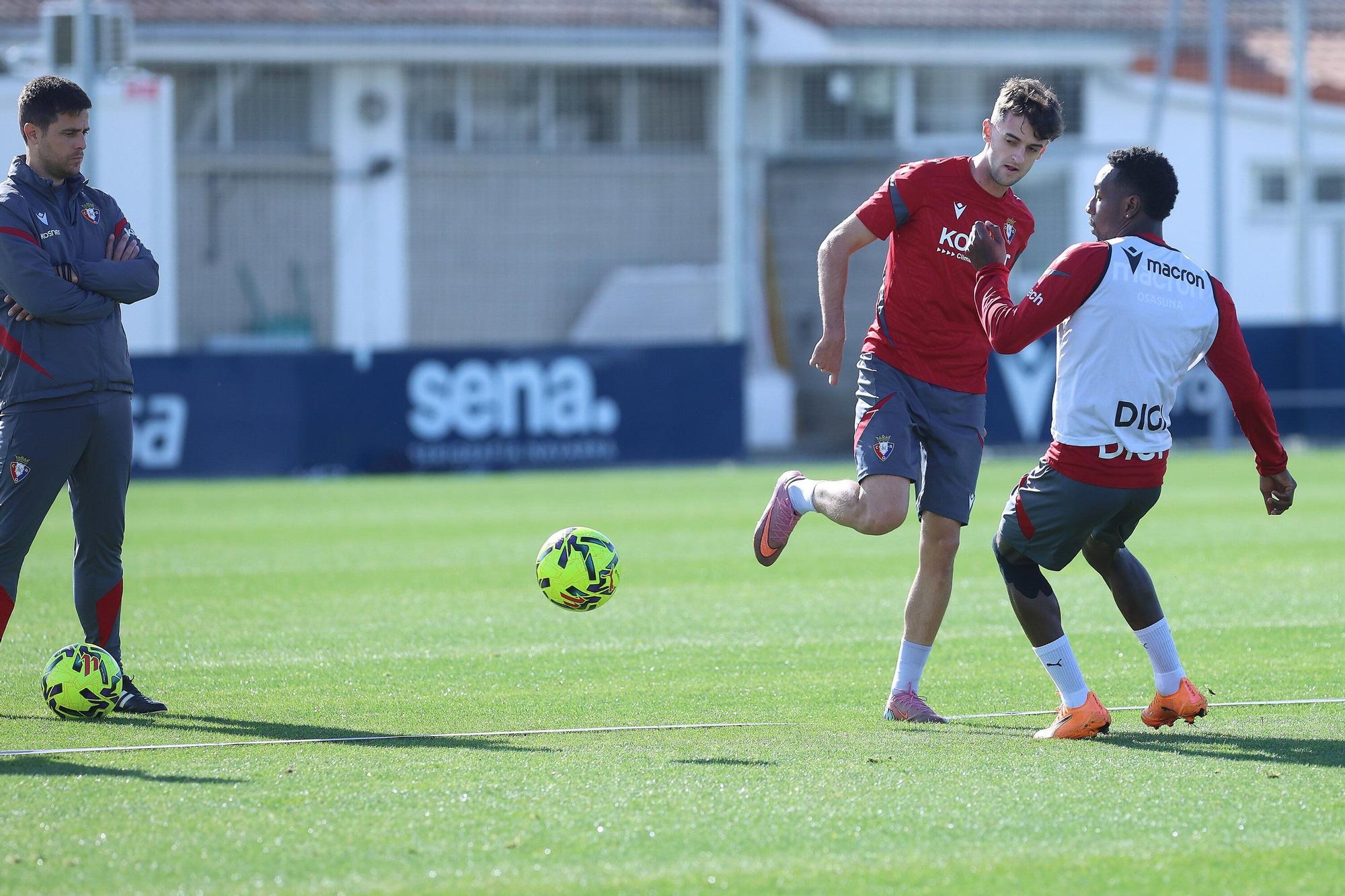 Fotos del entrenamiento de Osasuna (martes 4 de noviembre de 2025)