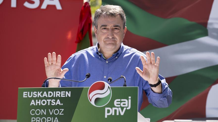 Esteban insiste en que &quot;lo más útil&quot; es votar a un partido que defiende Euskadi &quot;sin estridencias&quot;