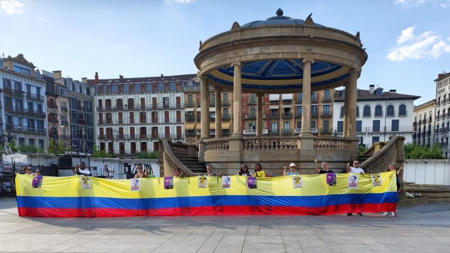 La comunidad colombiana en Navarra respalda a Cepeda y Quilcué y alerta sobre amenazas a la democracia en Colombia