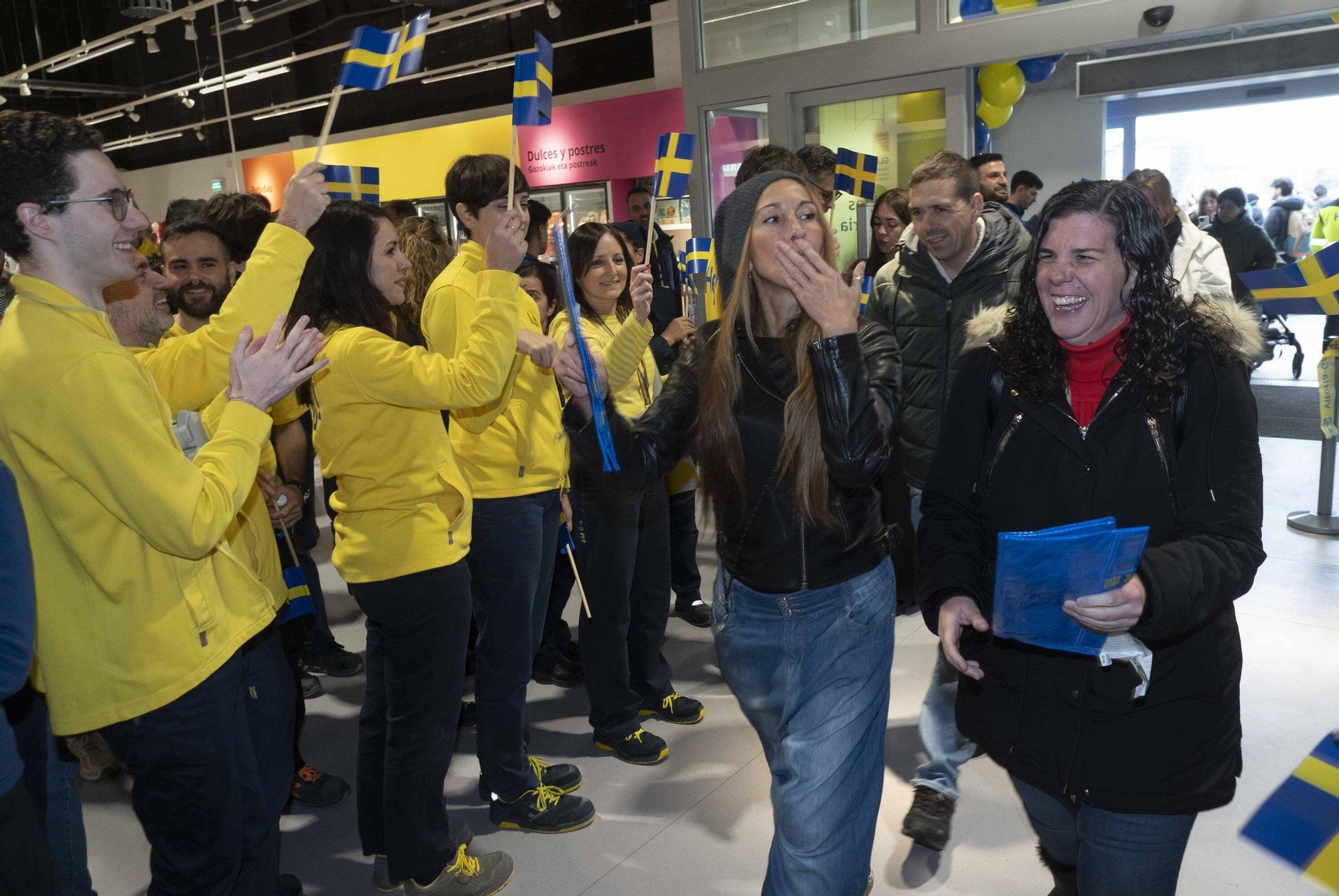 Fotos de la inauguración de la nueva tienda de Ikea en Vitoria