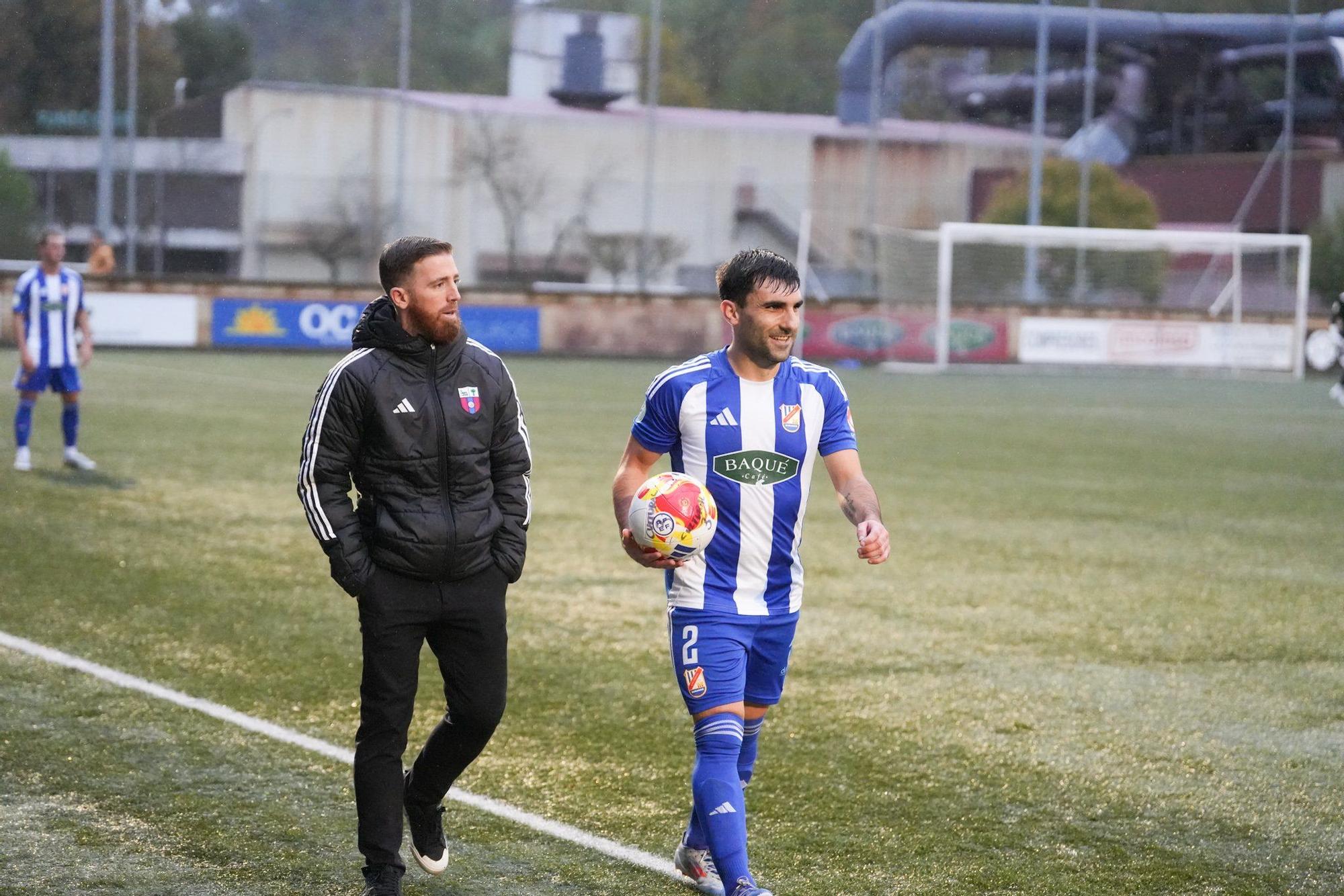 En imágenes: arieta corta la racha del Derio