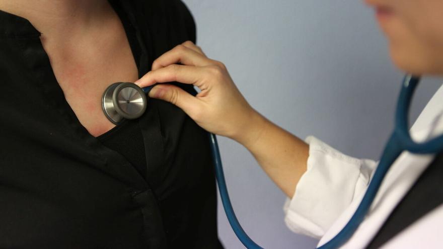 58 médicos de Osasunbidea han prolongado su actividad tras cumplir 65 años desde 2017