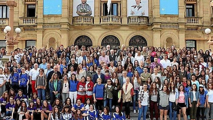 Homenaje a los clubes que dan brillo al deporte femenino