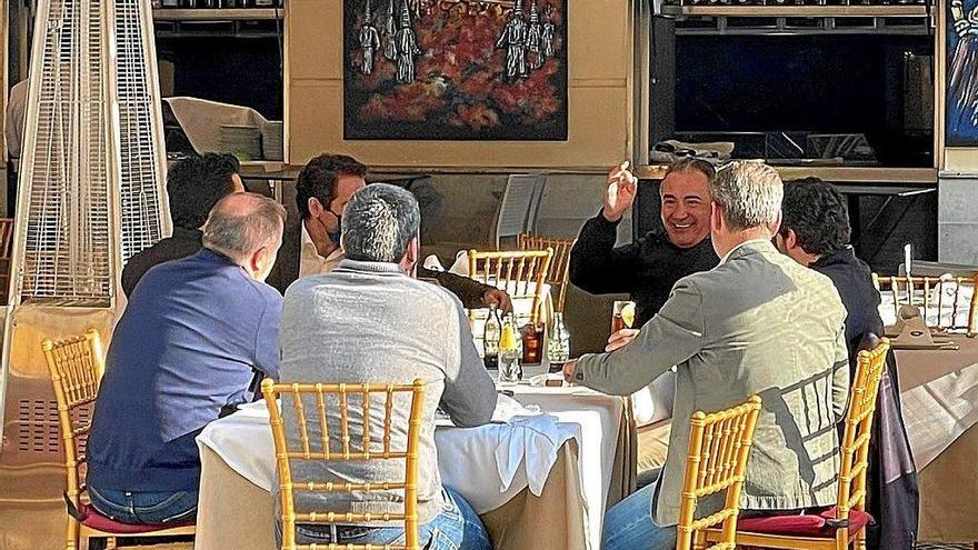 Piden la dimisión de Egea y Miras por saltarse las normas sanitarias