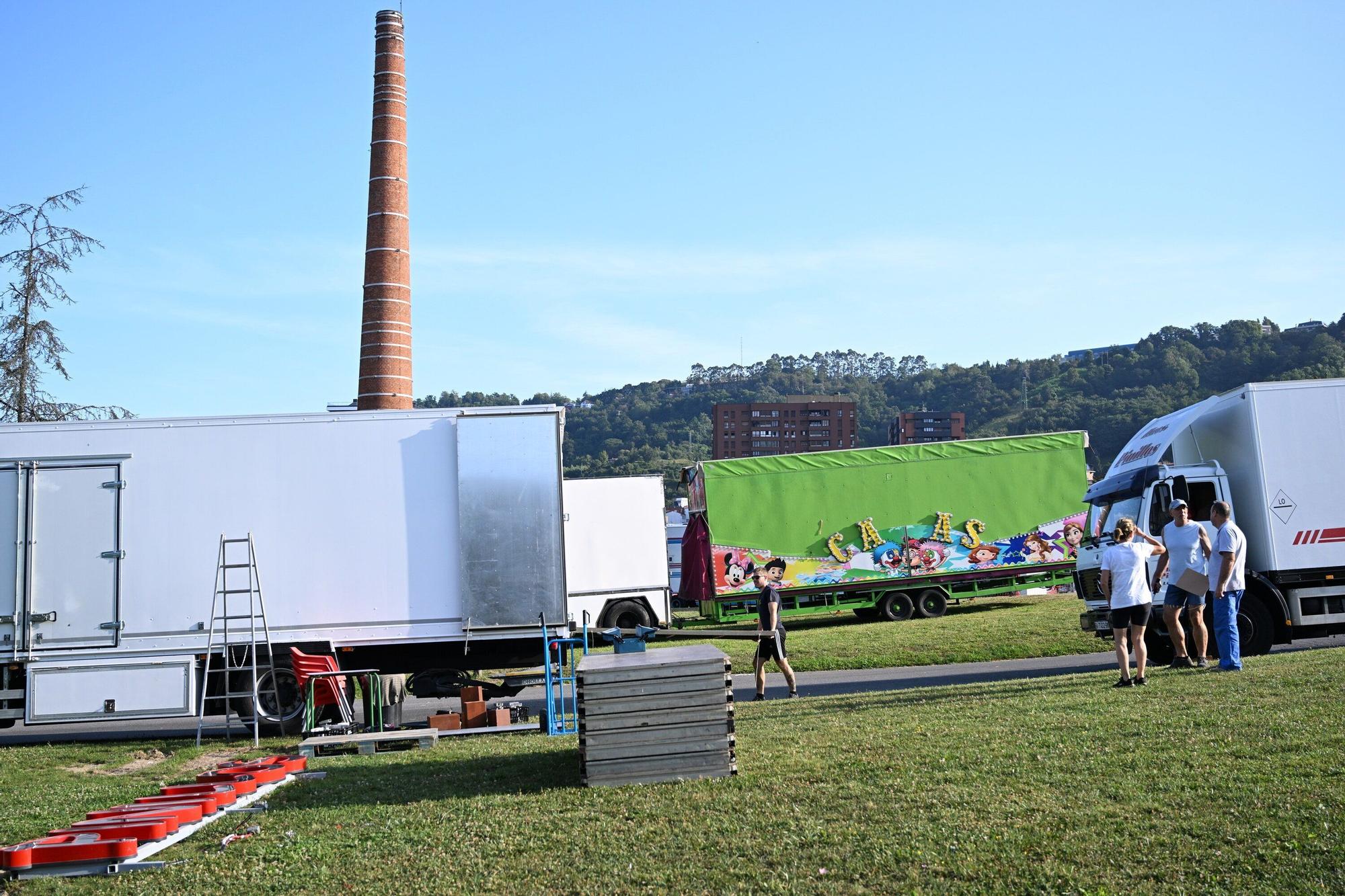 En imágenes: Comienza el montaje de las barracas de Aste Nagusia
