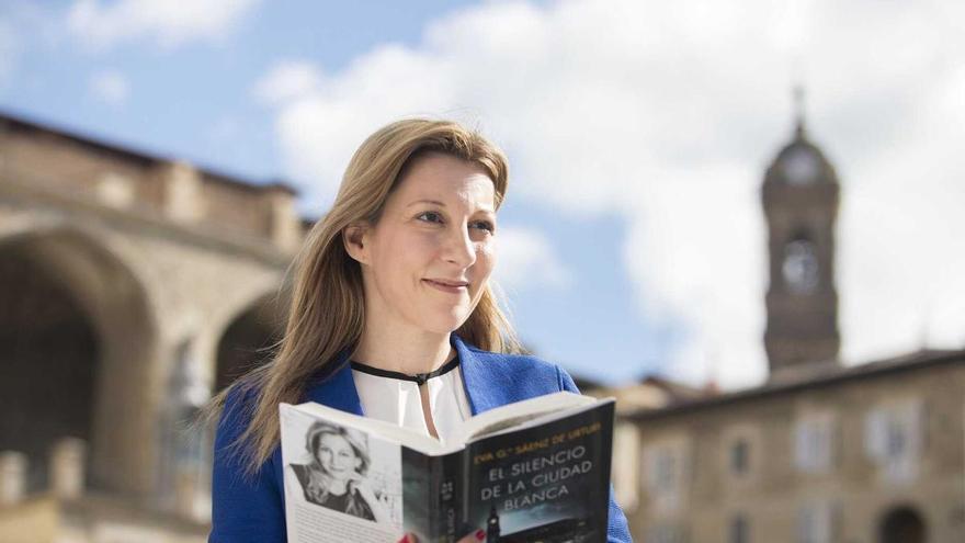 &#039;Kraken&#039;, un éxito entre los lectores... y los turistas de Vitoria