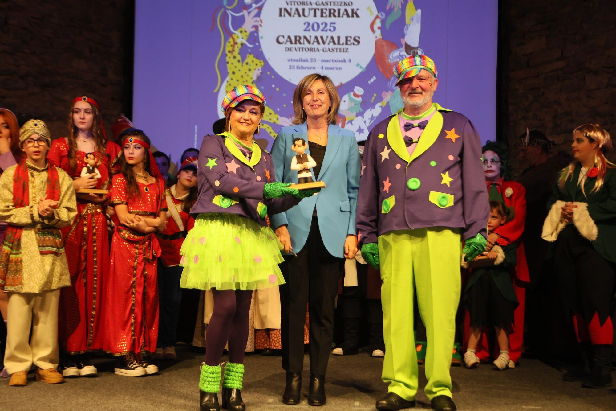 En imágenes: Presentación de Carnaval de las comparsas en el Palacio Villa Suso