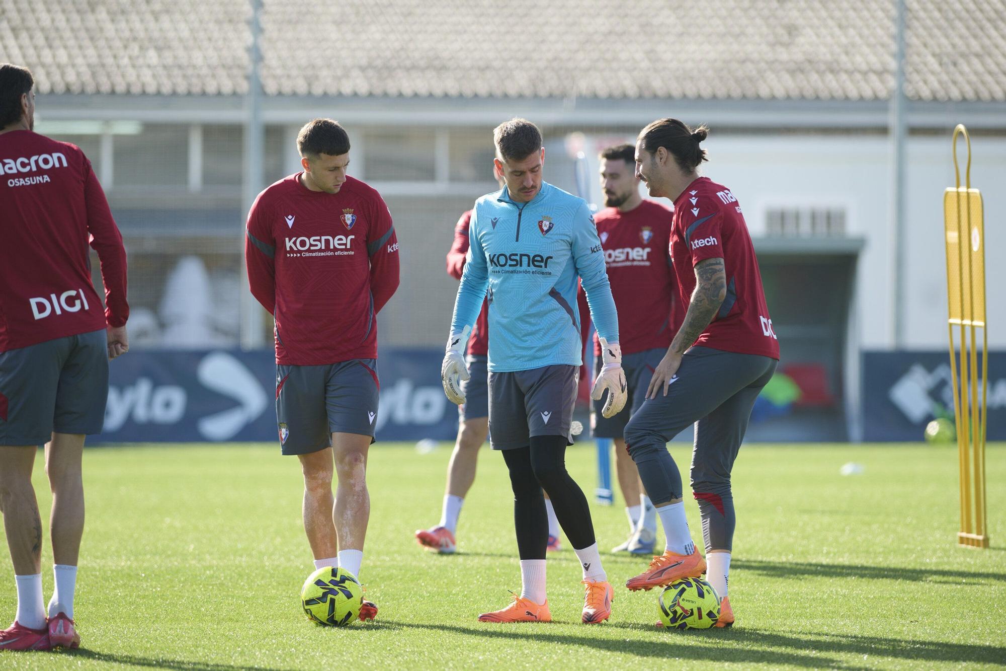 Fotos del entrenamiento de Osasuna (domingo 9 de noviembre)
