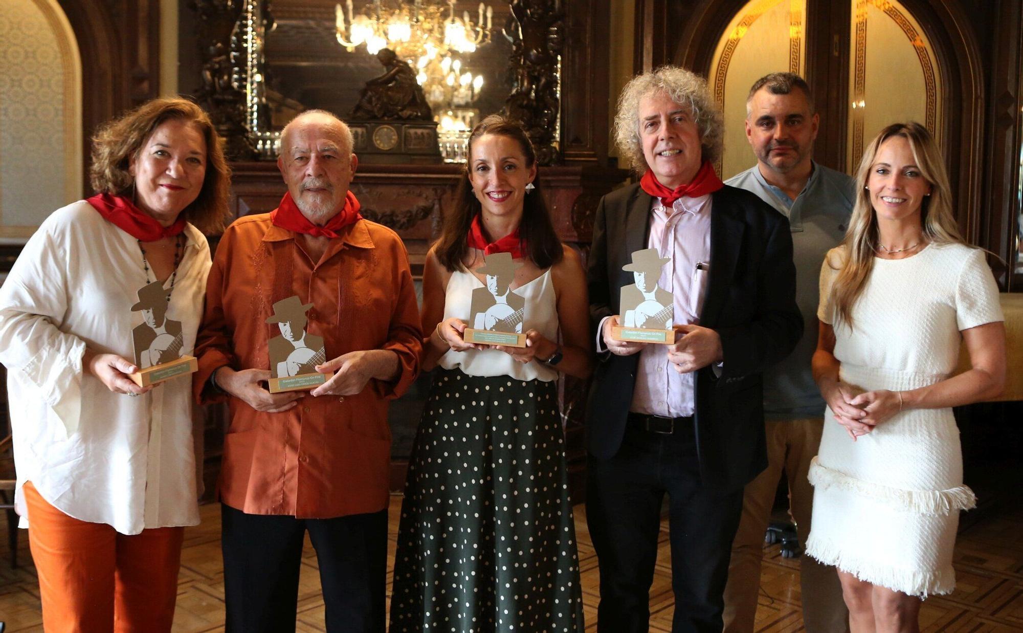 Fotos de la entrega del Premio Flamenco On Fire a Isamay Benavente, José Manuel Gamboa, José Luis Ortiz y Loretxo Iñarrea
