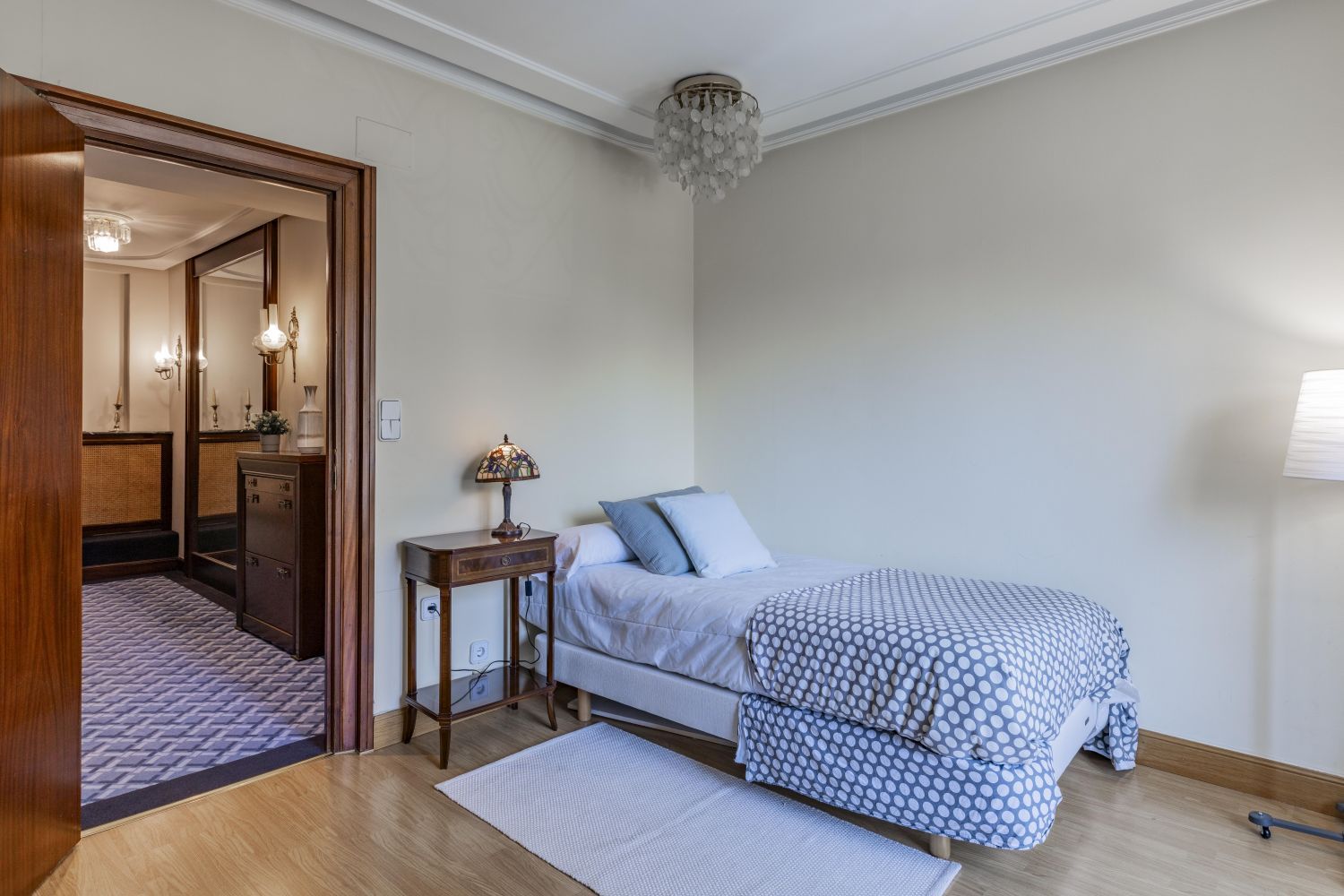 Vivir en el corazón de San Sebastián: espacio, luz y carácter en el Gros más exclusivo