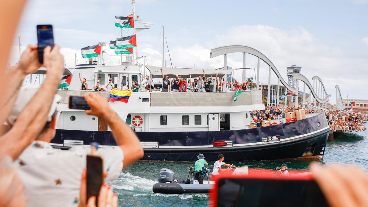 Despedida a la Global Sumud Flotilla en el Puerto de Barcelona