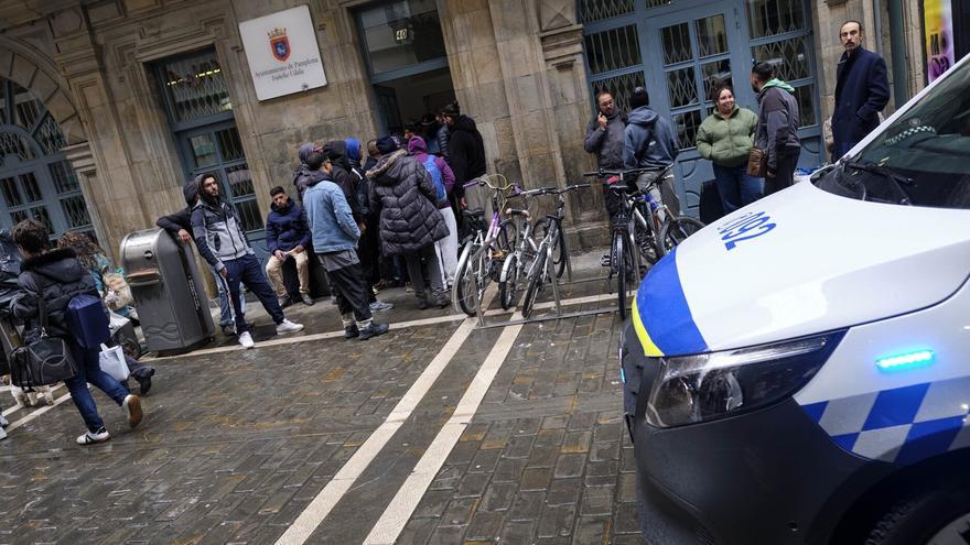 Pamplona habilita una oficina para facilitar los trámites de regularización de migrantes