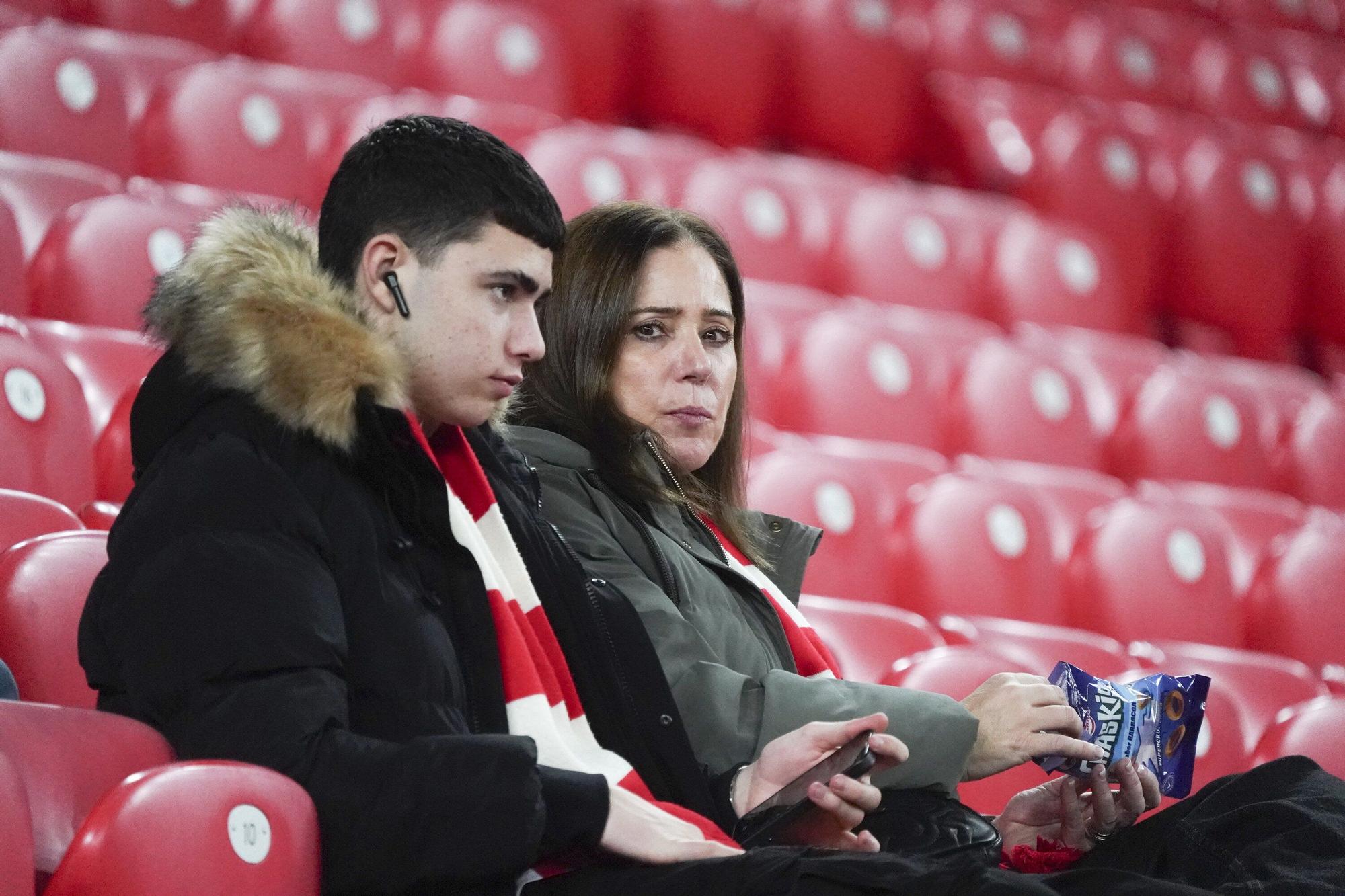 ¿Has estado en San Mamés viendo el Athletic-Atlético? Búscate en nuestra galería