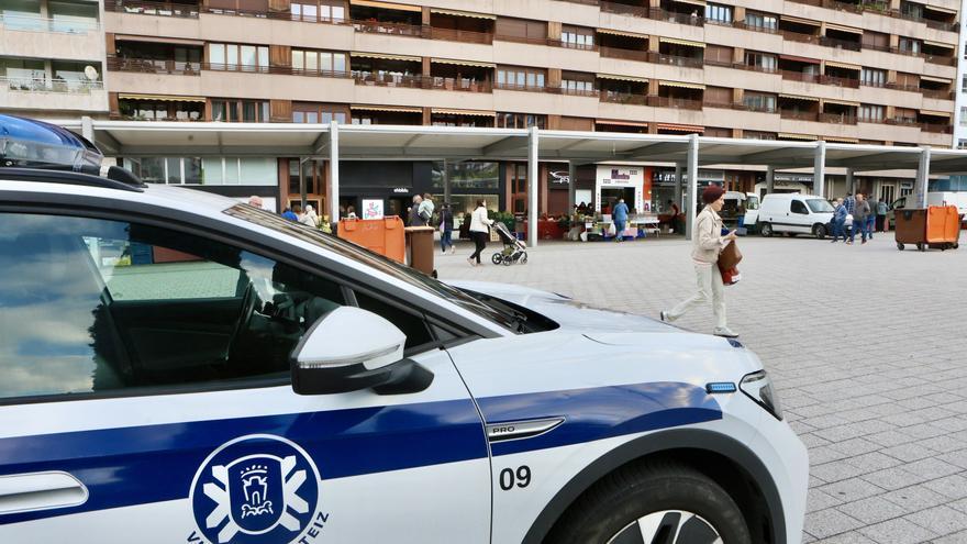 Detenido un hombre en Vitoria por intentar besar a otro, amenazarlo y agredirlo