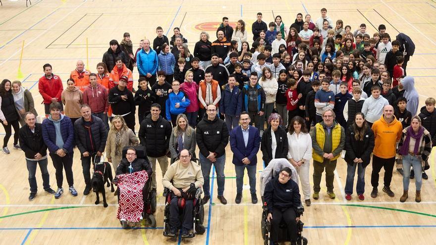 Estella-Lizarra celebra una jornada de deporte sin barreras con la participación de 150 escolares
