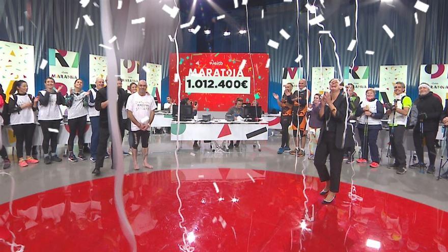 Dirurik ez, dantza bai