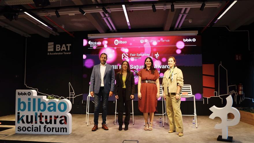 El Nobel Joseph Siglitz , Joaquín Achúcarro y Durangoko Azoka, premios Fair Saturday