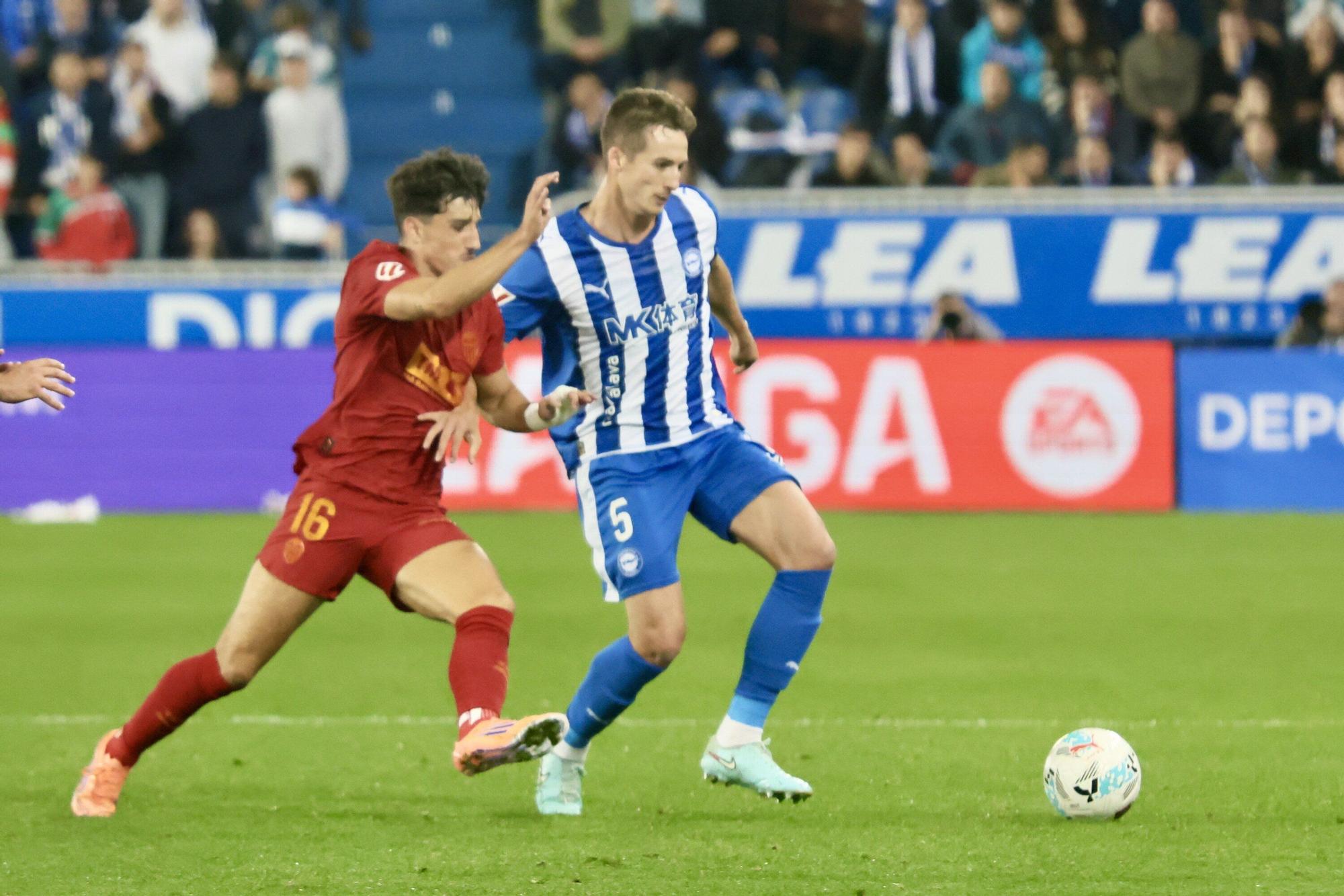 Todas las fotos del Alavés-Valencia en Mendizorroza