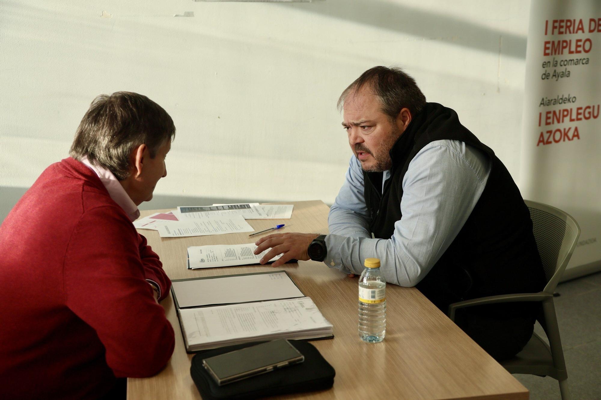 En imágenes: I Feria de Empleo de Aiaraldea