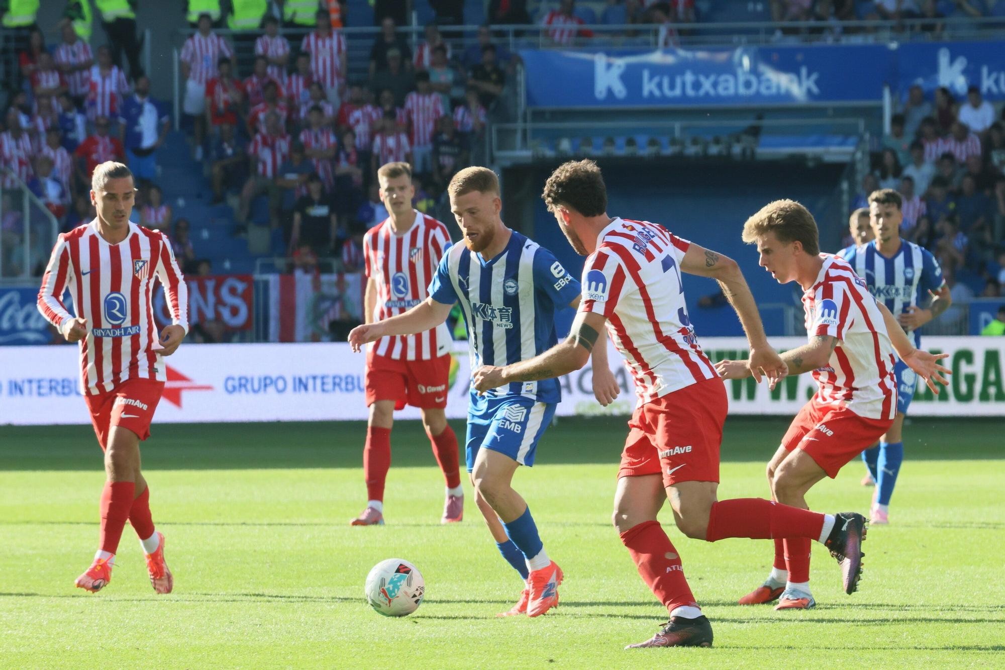 En imágenes: Un punto de oro para el Alavés tras empatar con el Atlético