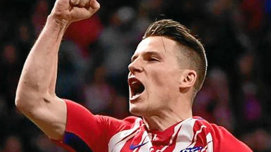 El Atlético se agarra a un dudoso penalti