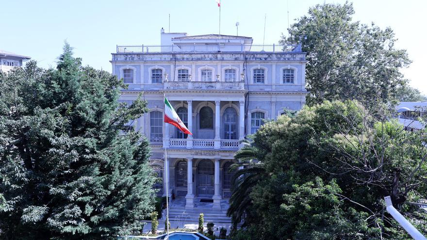 Tres países europeos comienzan negociaciones nucleares con Irán