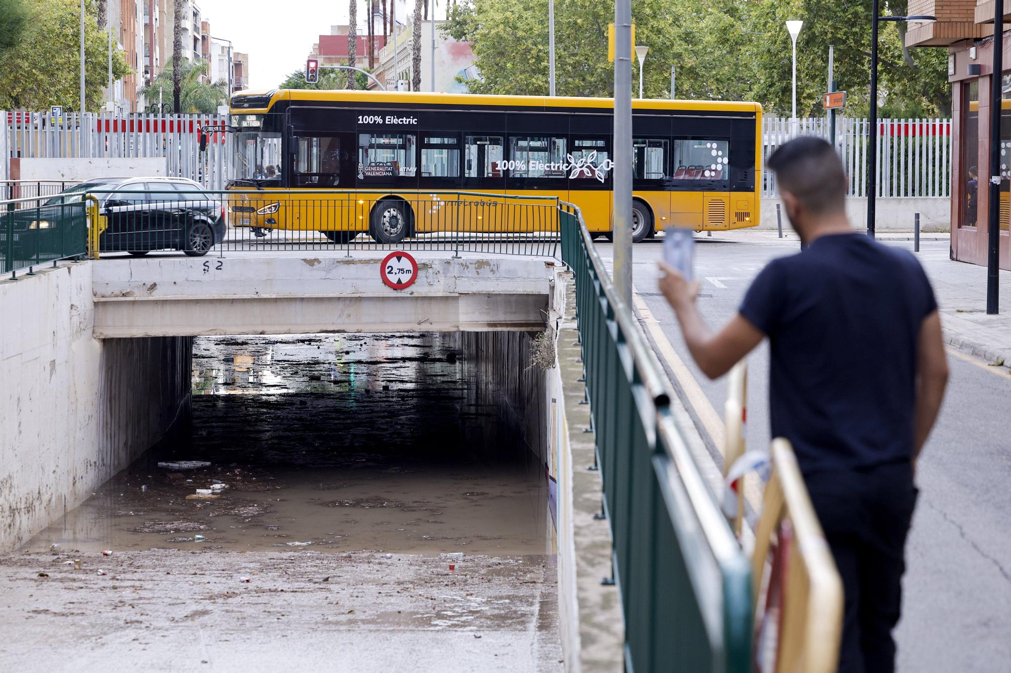 En imágenes: Valencia amanece en alerta roja por lluvias torrenciales