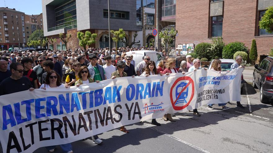 Contundente rechazo de Arrigorriaga  la variante ferroviaria: “No vamos a permitir que los mercancías pasen por el casco urbano”