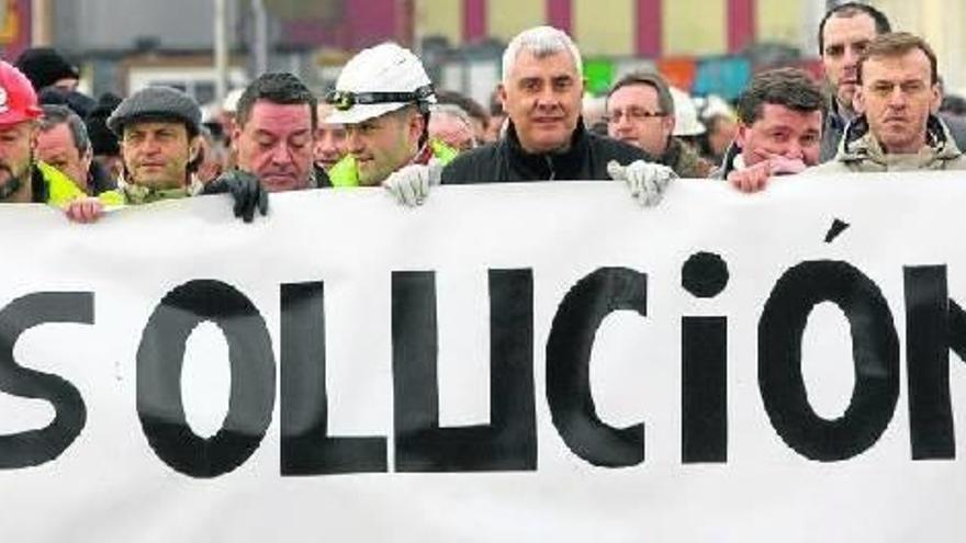 Cabecera de la manifestación organizada hace unas semanas por el comité de empresa de La Naval en contra del ERE.