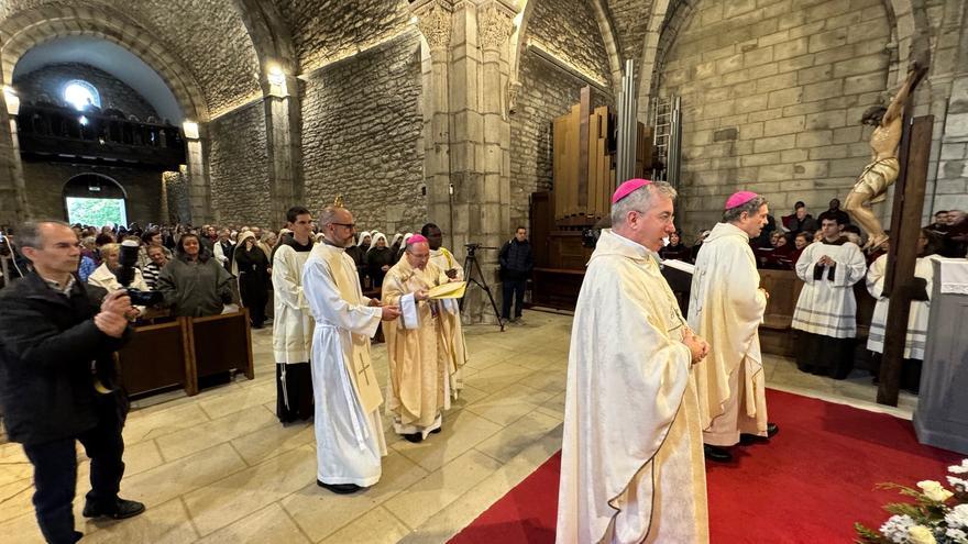 Cientos de alaveses, vizcaínos y guipuzcoanos conmemoran en Estibaliz 75 años de la reestructuración de la iglesia vasca