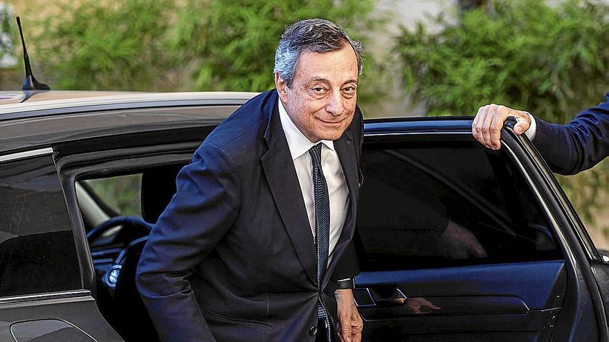 Fuentes de su entorno aseguran que el primer ministro italiano, Mario Draghi, no dará marcha atrás en su decisión de presentar mañana su dimisión.  | FOTO: EFE