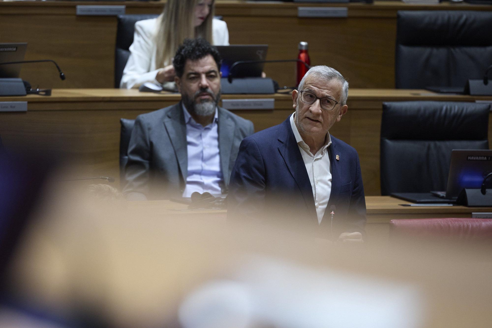 Fotos del pleno del Parlamento de Navarra del 27 de noviembre