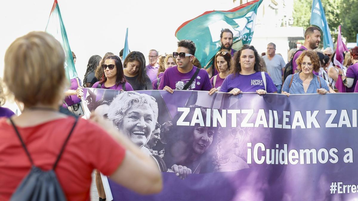 Una de las manifestaciones celebradas a favor de una mejora de convenio para las trabajadoras de las residencias y los centros de día