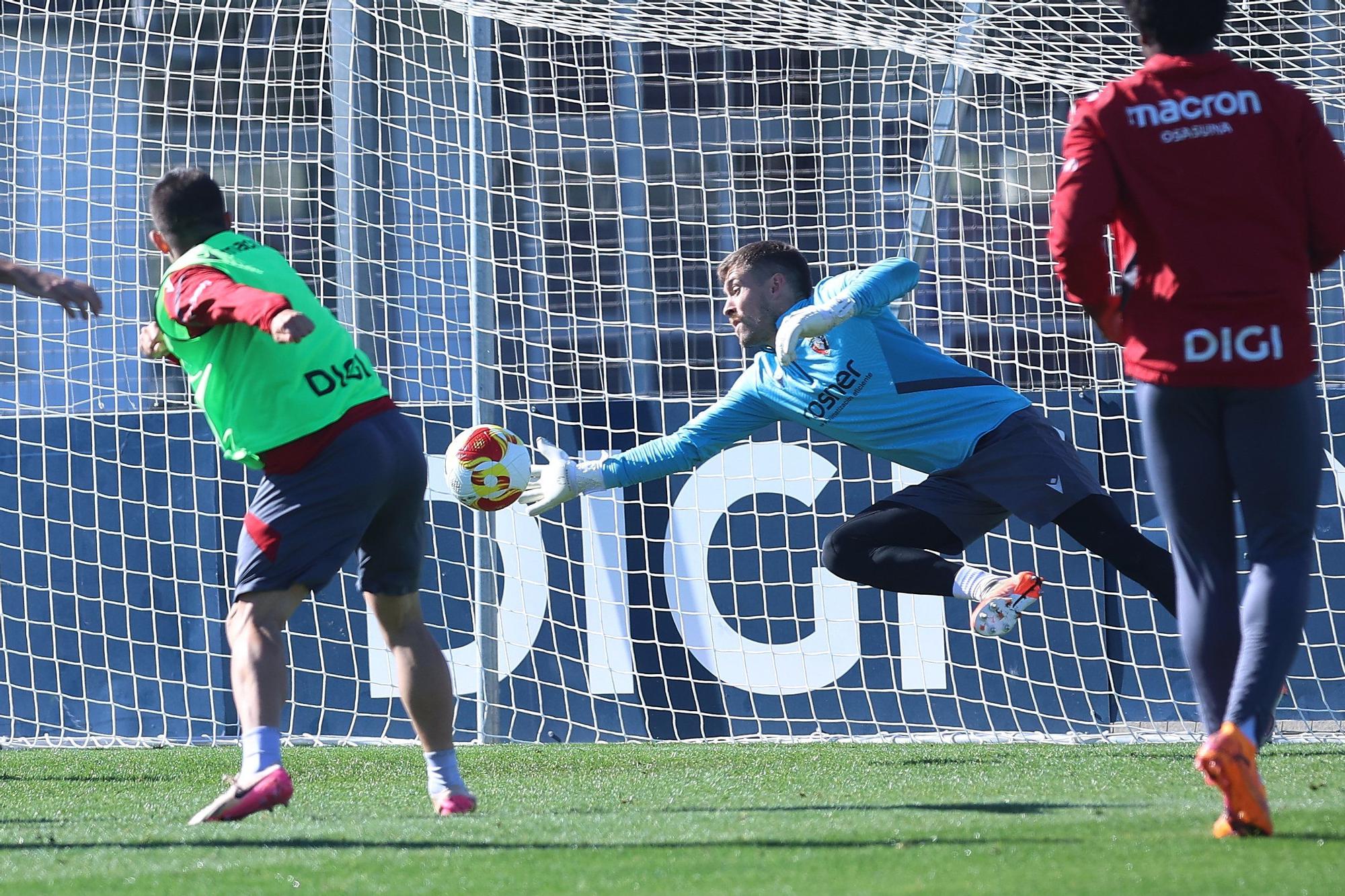 Fotos del entrenamiento de Ossuna (martes 28 de octubre de 2025)
