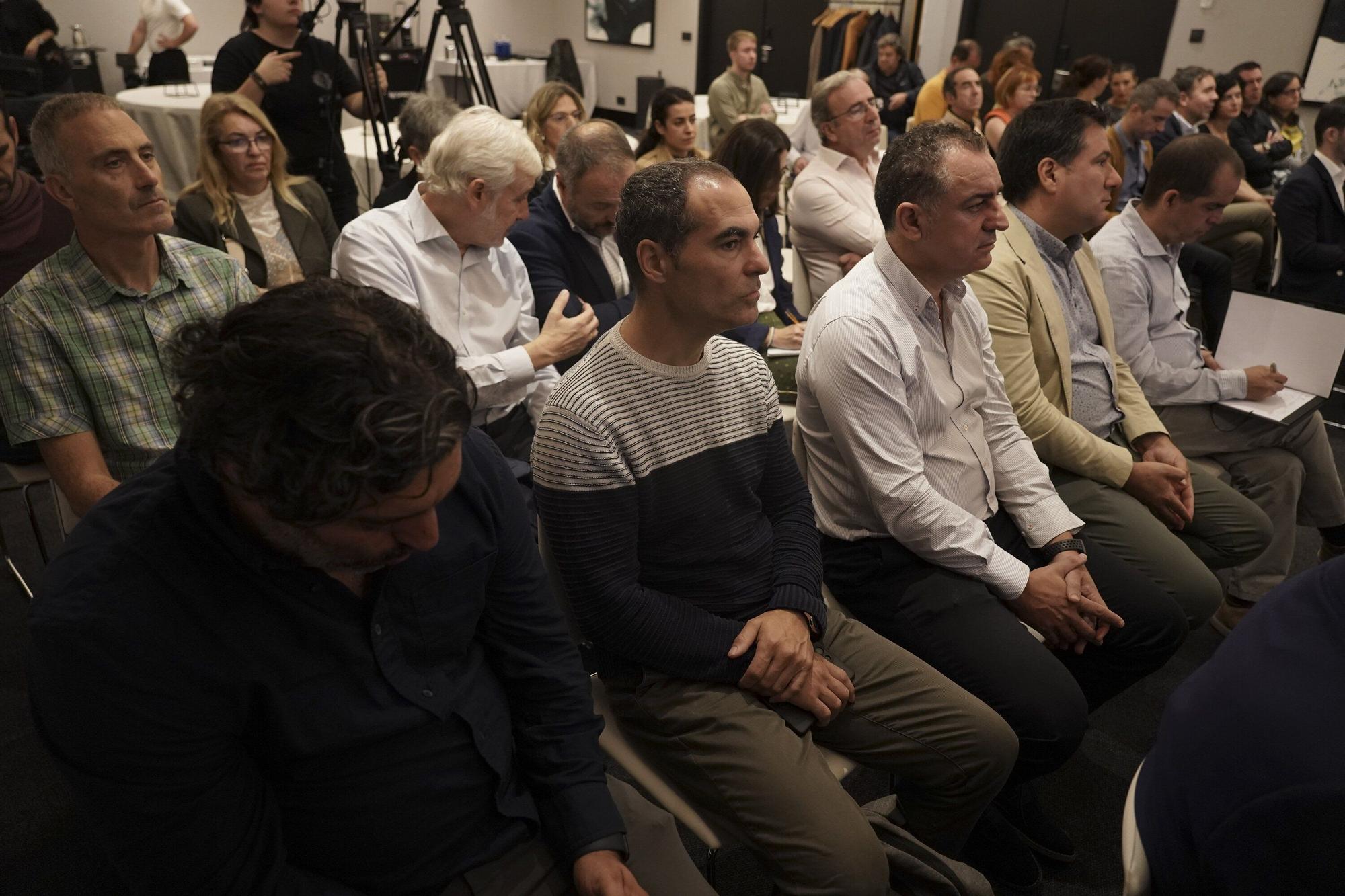 Todas las imágenes del "Encuentro Deia: Rehabilitación y vivienda"