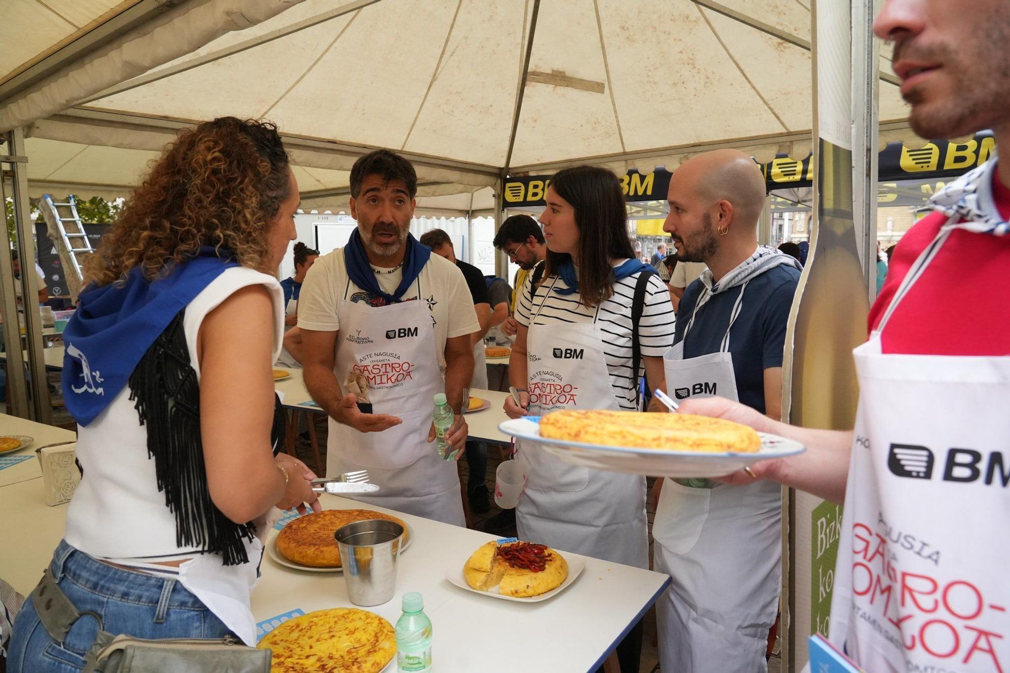 En imágenes: El certamen gastronómico de tortilla de patatas