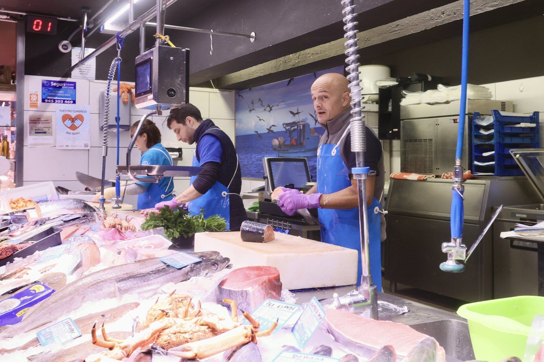 En imágenes: La despensa de Vitoria del Mercado de Abastos cumple 50 años