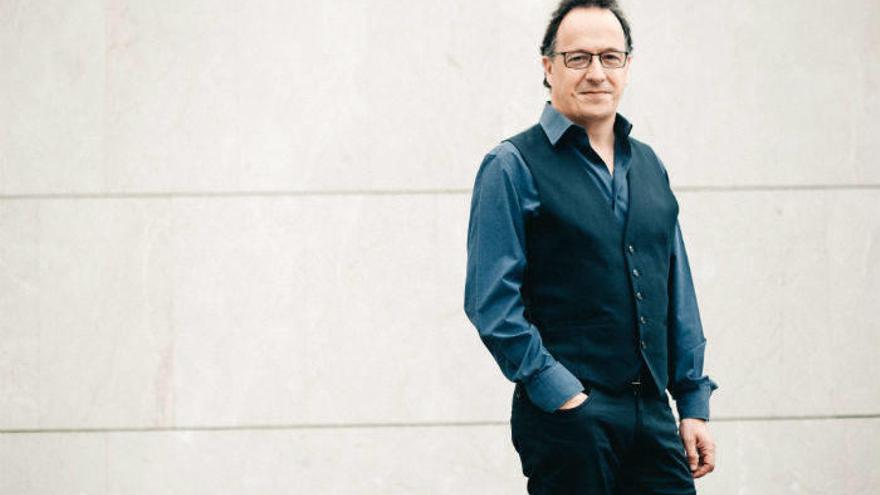 Iñaki Salvador: “Jazzaren bidez Laboaren musikari zor zaiona aitortu zaio”