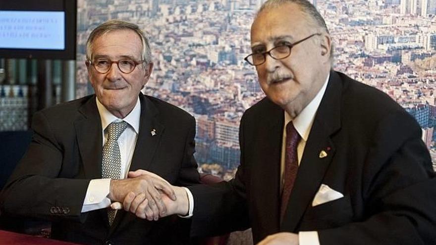 Los alcaldes de Bilbao y Barcelona firman un convenio  de colaboración