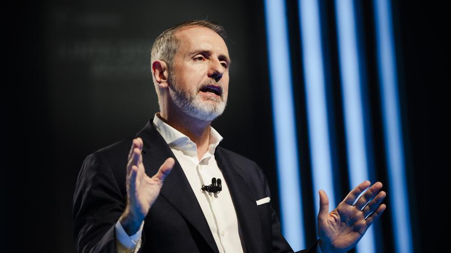 Telefónica aprueba en su junta el nombramiento de Jane Thompson y la salida de BBVA del consejo