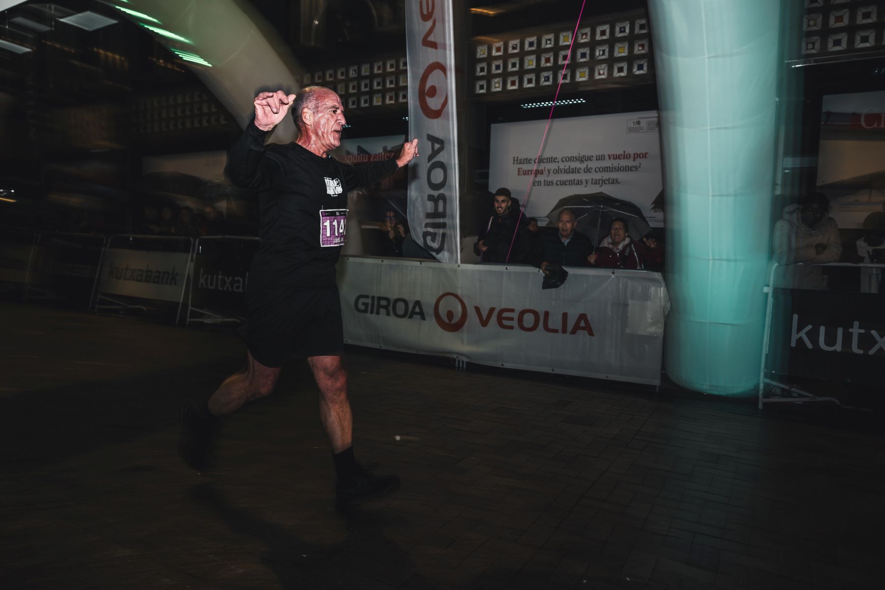 Las mejores imáganes de la Giroa Veolia Vitoria Night Run
