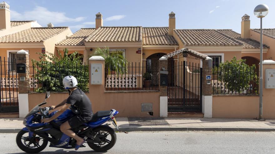 Detenido un hombre en Málaga tras hallar muerta a su pareja de 33 años
