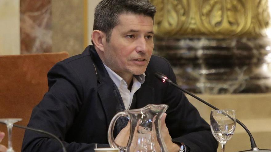 Ramos se descarta y señala como alcaldable de Donostia a Marisol Garmendia