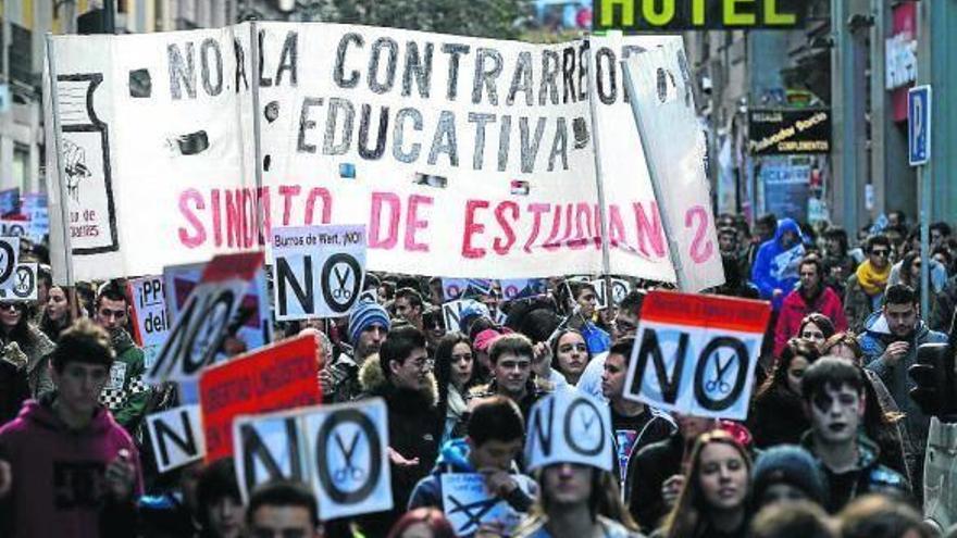 Una manifestación en Madrid en contra de los recortes del ministro Wert.