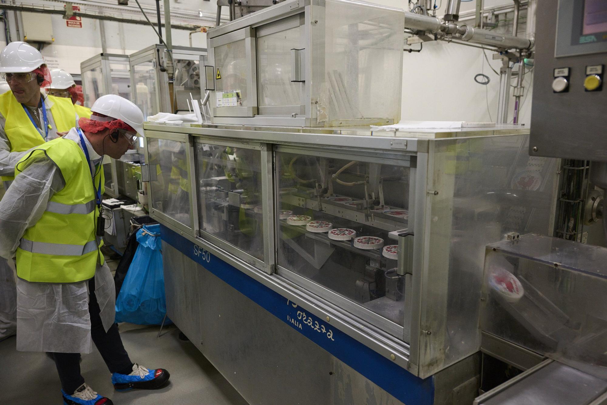 Fotos de la visita a la fábrica en Iraizotz de Grupo Bel