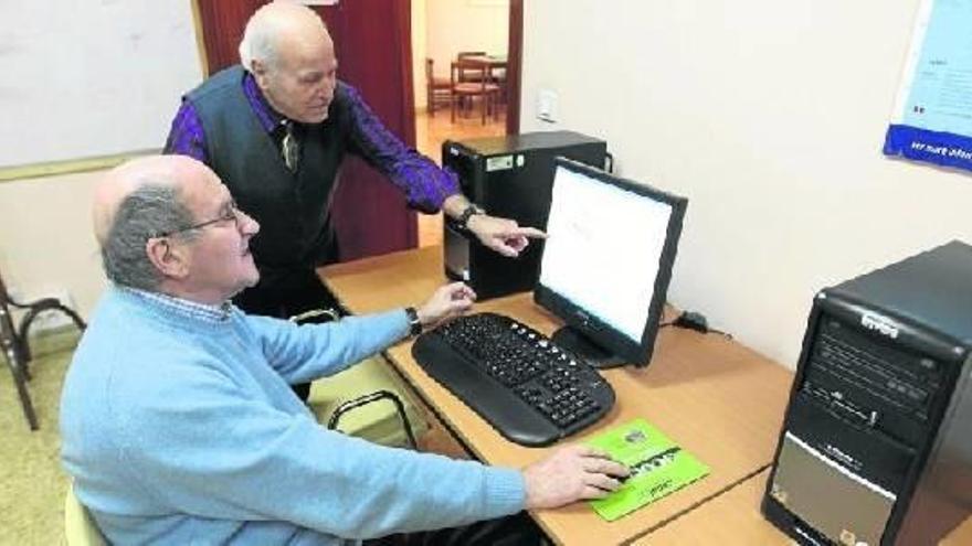 La &quot;nube&quot; sustituirá al ordenador como centro de la vida digital en 2014